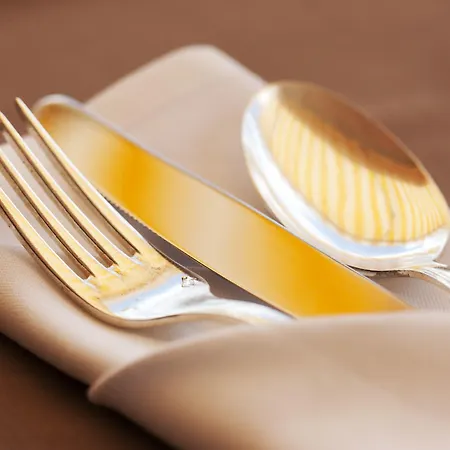 Hotel Sonnenburg Lech am Arlberg