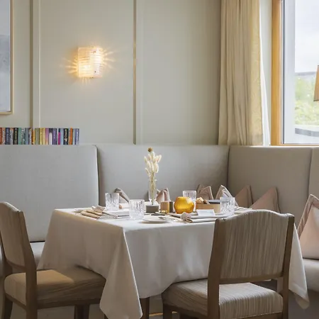 Hotel Sonnenburg Lech am Arlberg